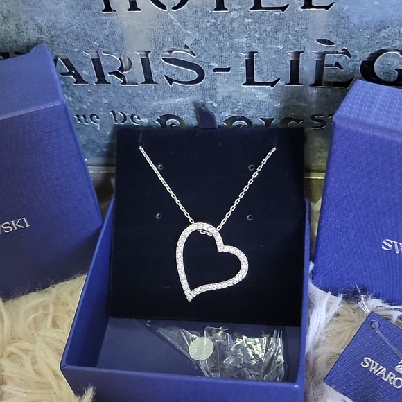 Swarovski Silver Heart Studded Pendant - Picture 11 of 14